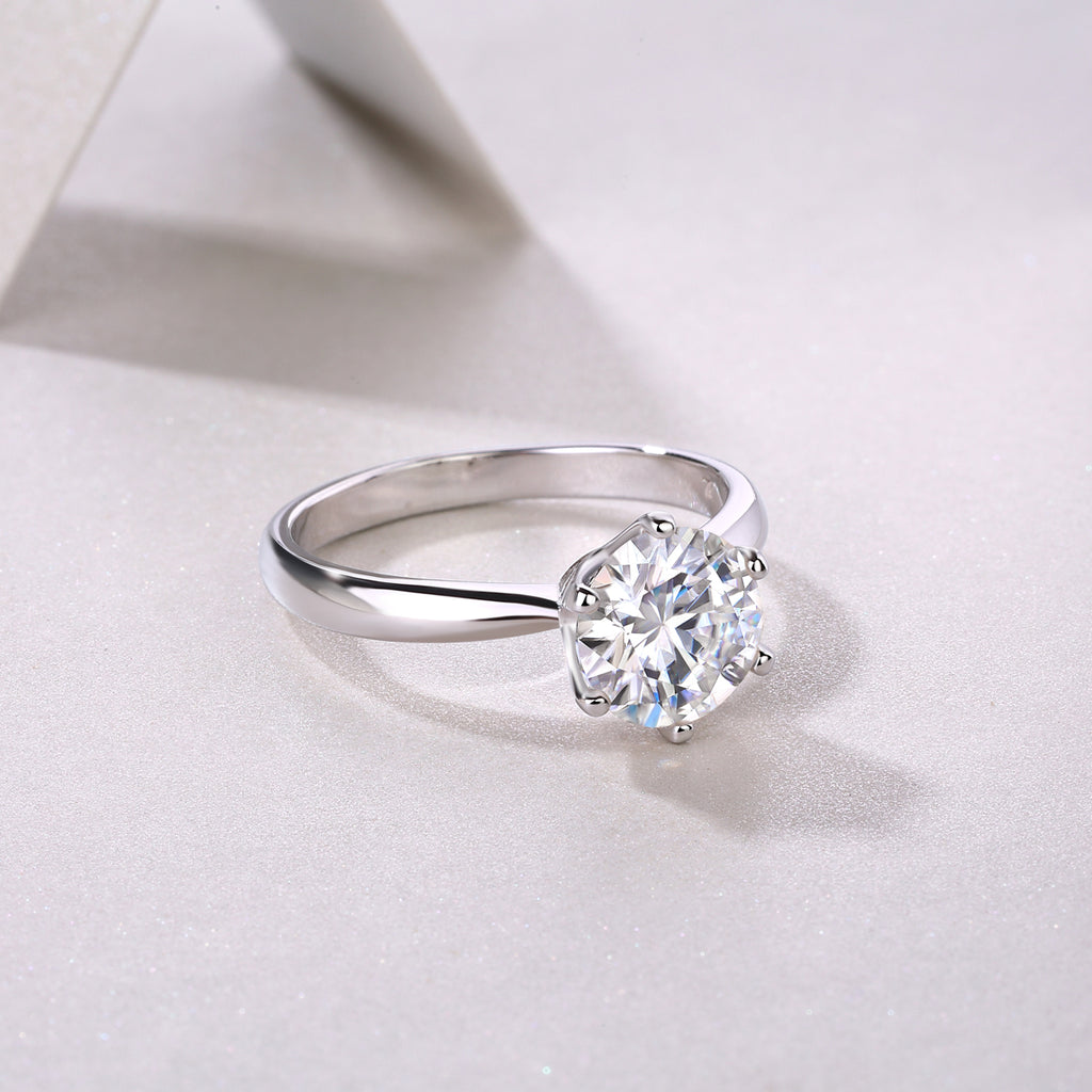 Moissanite Diamond Wedding Ring.